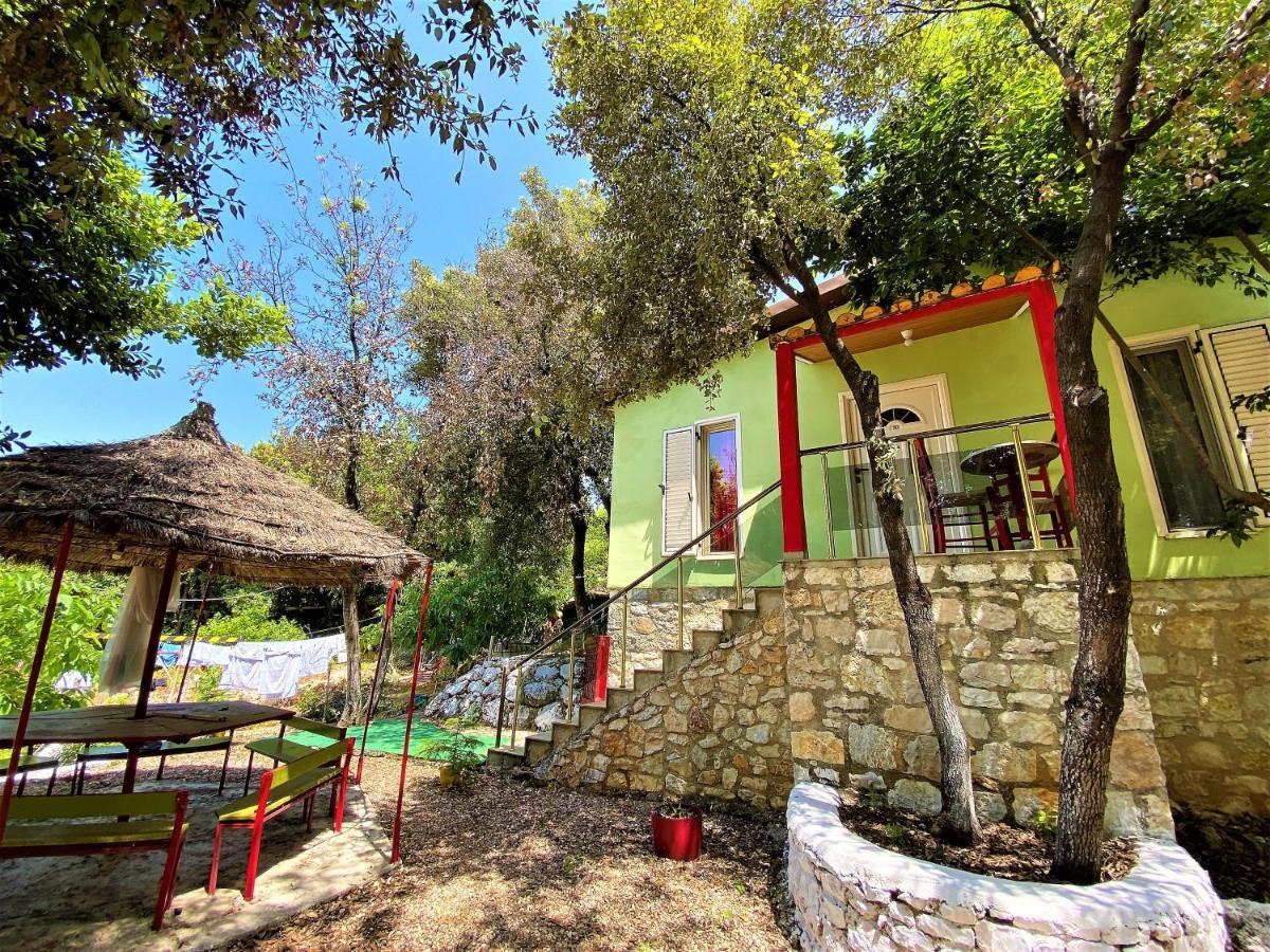 Ramo'S Green Beachside Retreat - Cozy 2 Bedroom Home Vlorë Εξωτερικό φωτογραφία